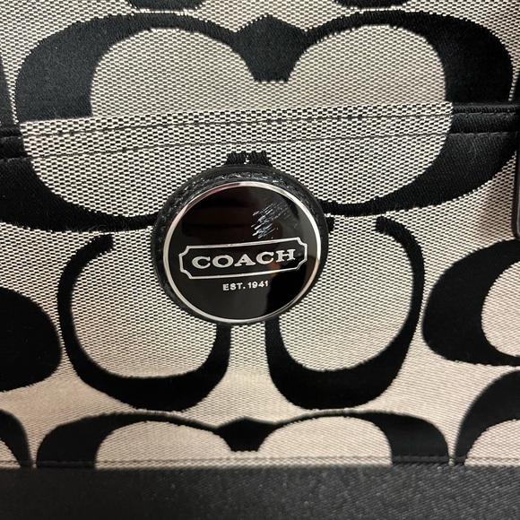 Coach Black/Grey Signature Canvas and Patent Leather Tote/Laptop Bag - Picture 4 of 13